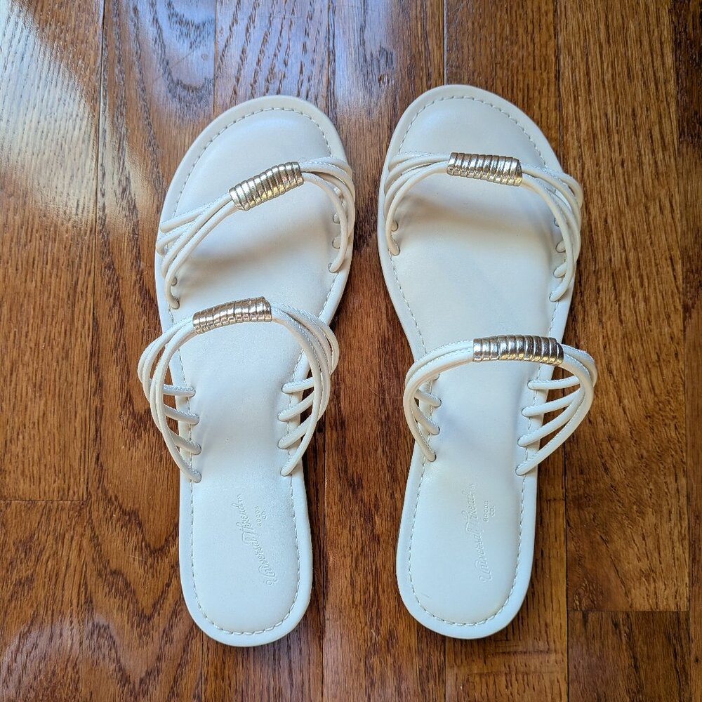 Universal Thread Strappy Slip on sandal